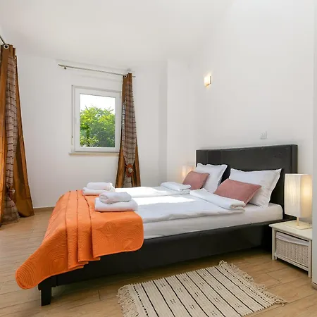 Vila Modern Luna With Pool And Bbq Near Rovinj Rovinjsko Selo