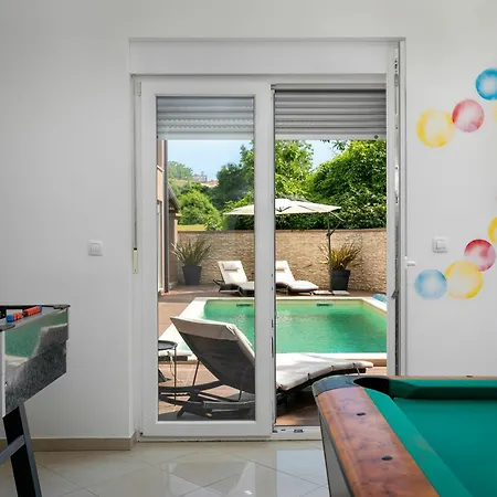 Modern Luna With Pool And Bbq Near Rovinj Vila Rovinjsko Selo